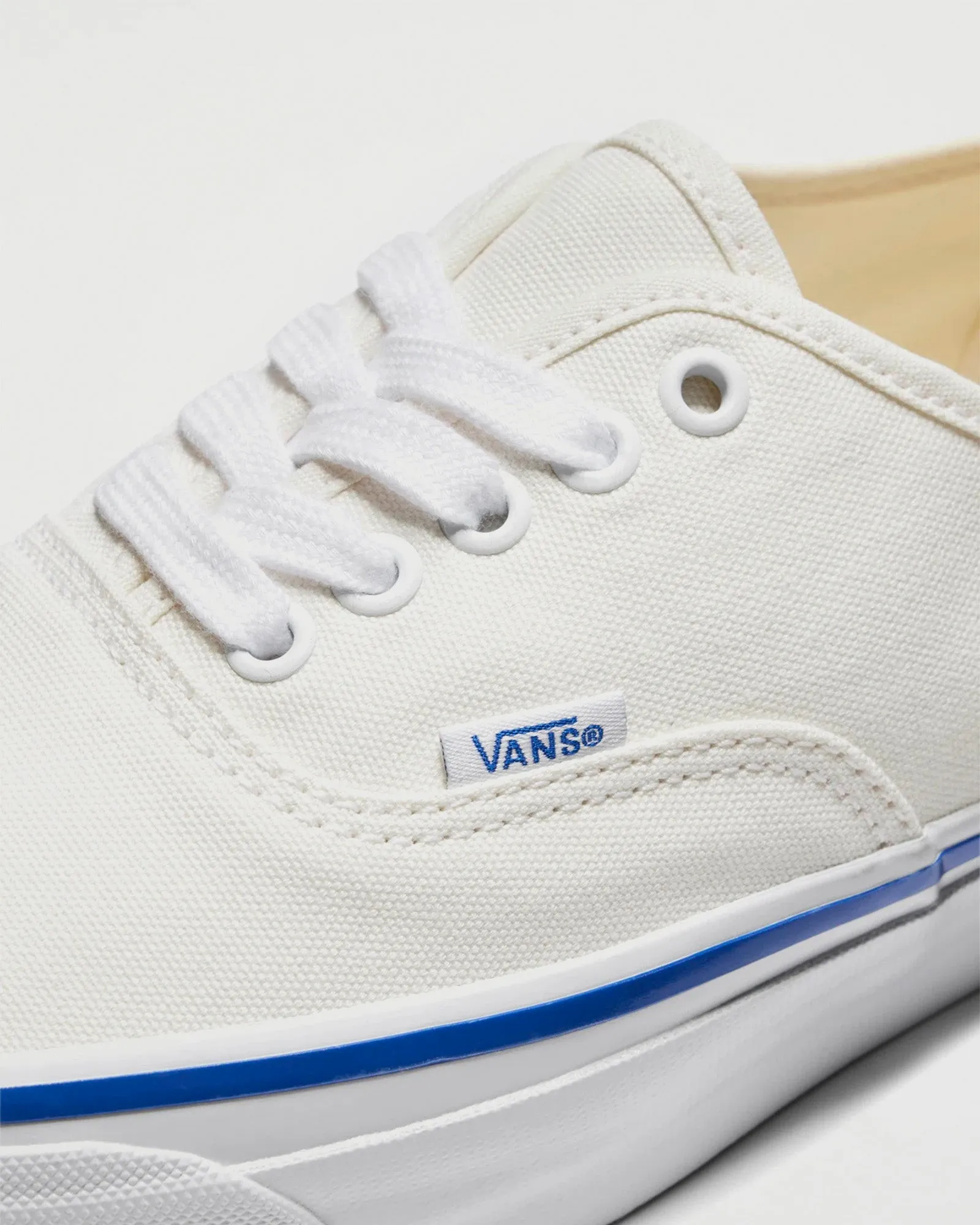 Authentic Reissue 44 LX Off White