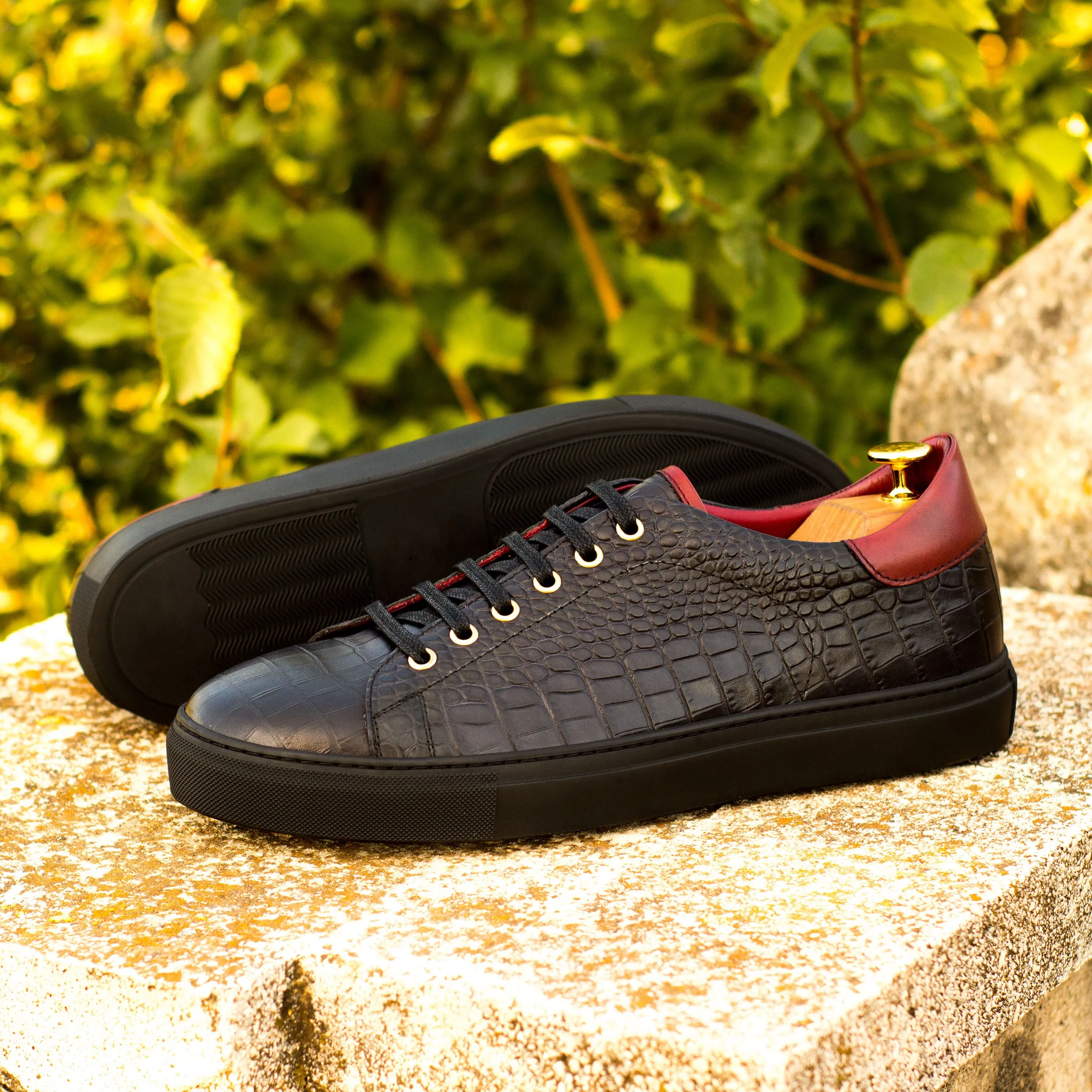 DapperFam Rivale in Black Men's Italian Croco Embossed Leather Trainer