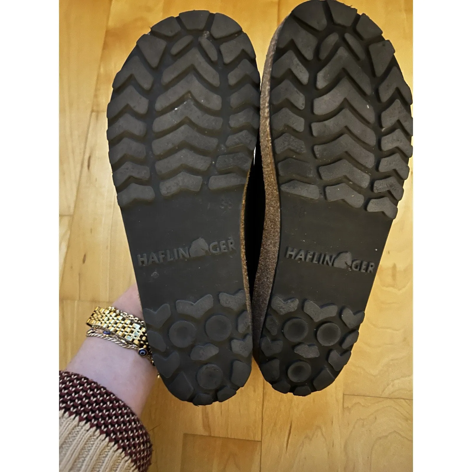 Haflinger Unisex Phillip Leather Clogs – Black, Women's 7 / Men's 6