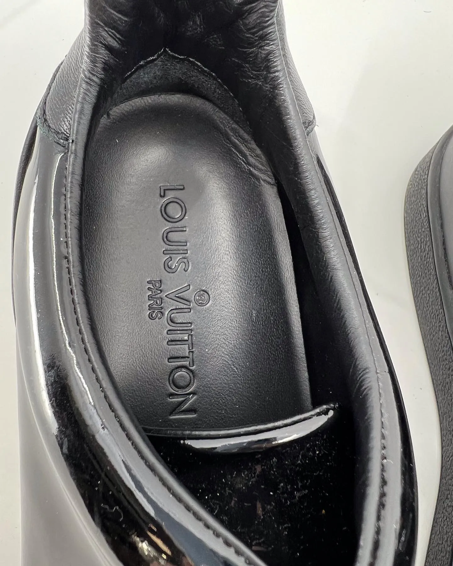LOUIS VUITTON PATENT CALFSKIN FRONTROW SNEAKERS