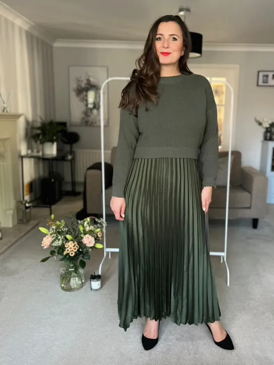 Mocha Short Sleeve Pleated Jumper Dress