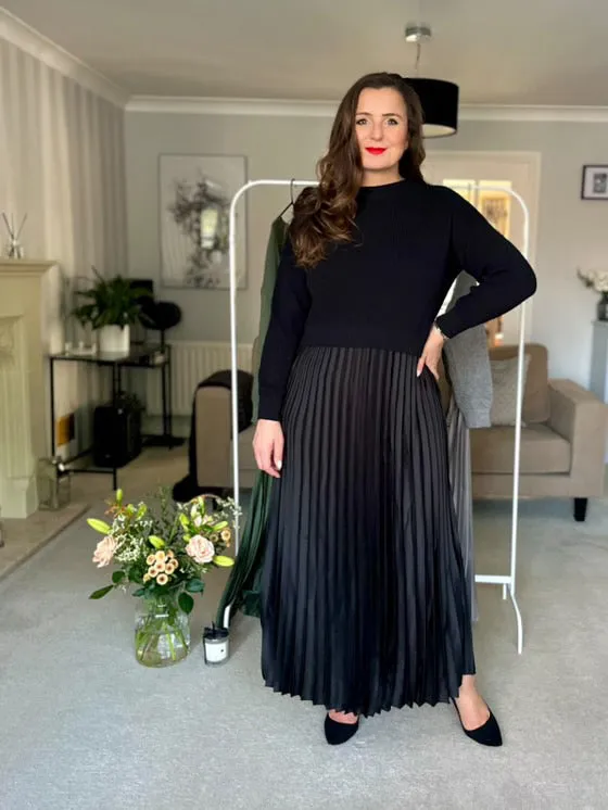 Mocha Short Sleeve Pleated Jumper Dress
