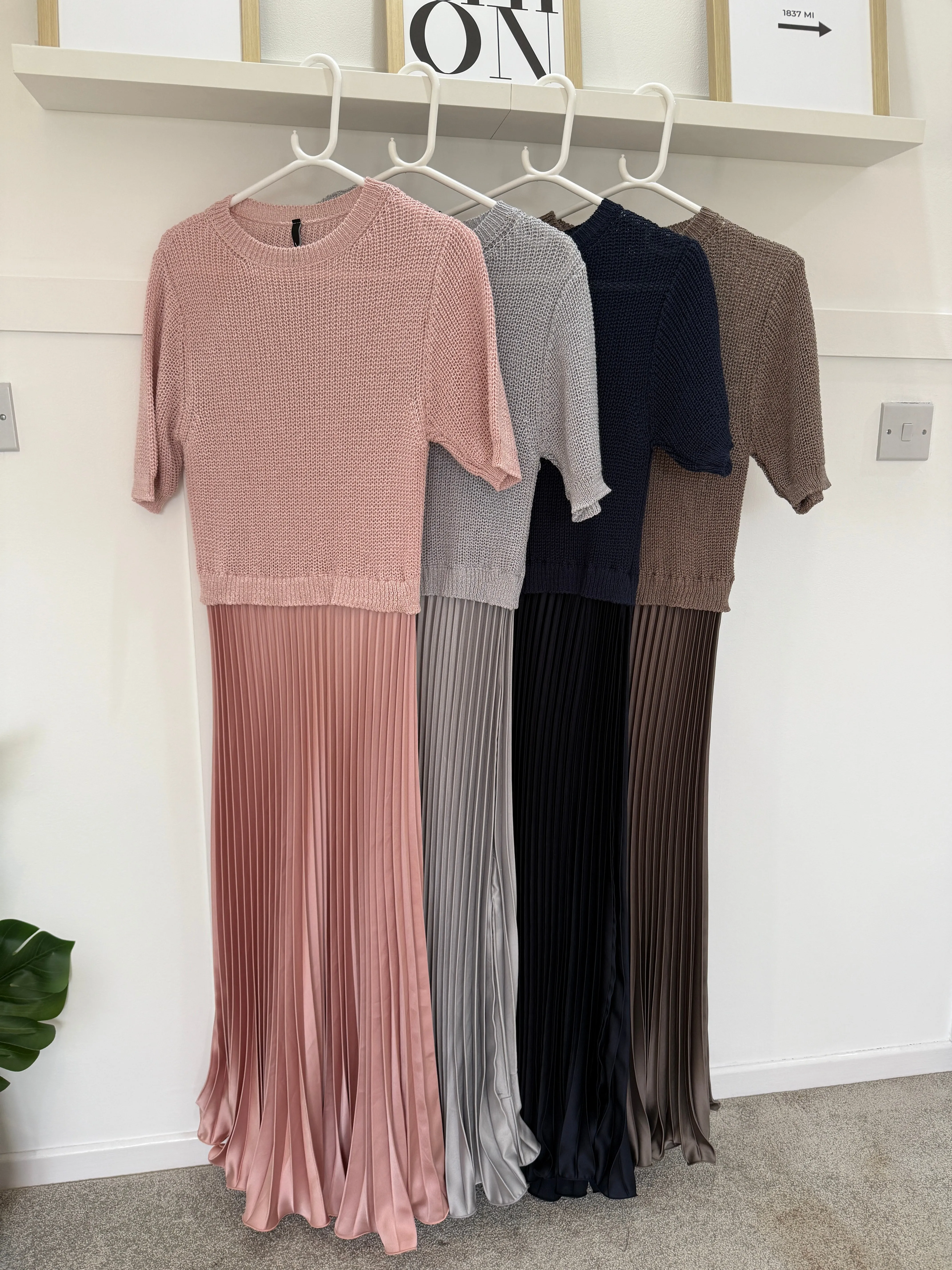 Mocha Short Sleeve Pleated Jumper Dress