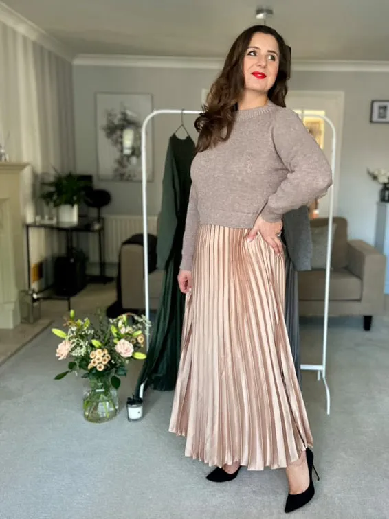 Mocha Short Sleeve Pleated Jumper Dress