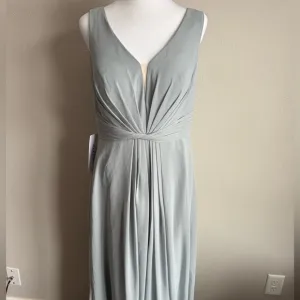 NWT Azazie Gina Dolphin Grey A-Line V-Neck Pleated Bridesmaids Dress Women’s 10