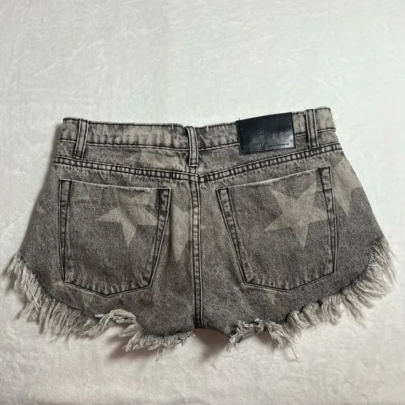 ONE Teaspoon X Free People Bonita Star Cut Off Jean Shorts Washed Out Black 25