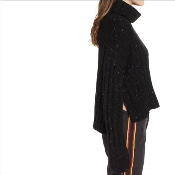 Pam &amp; Gela Side Slit Rib-Knit Turtleneck Sweater Size Medium