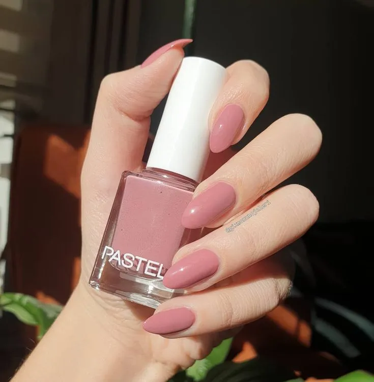Pastel nail polish - 310
