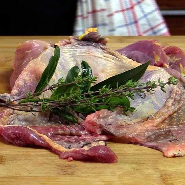 Pollo Eco entero (peso medio 2,5 Kg)