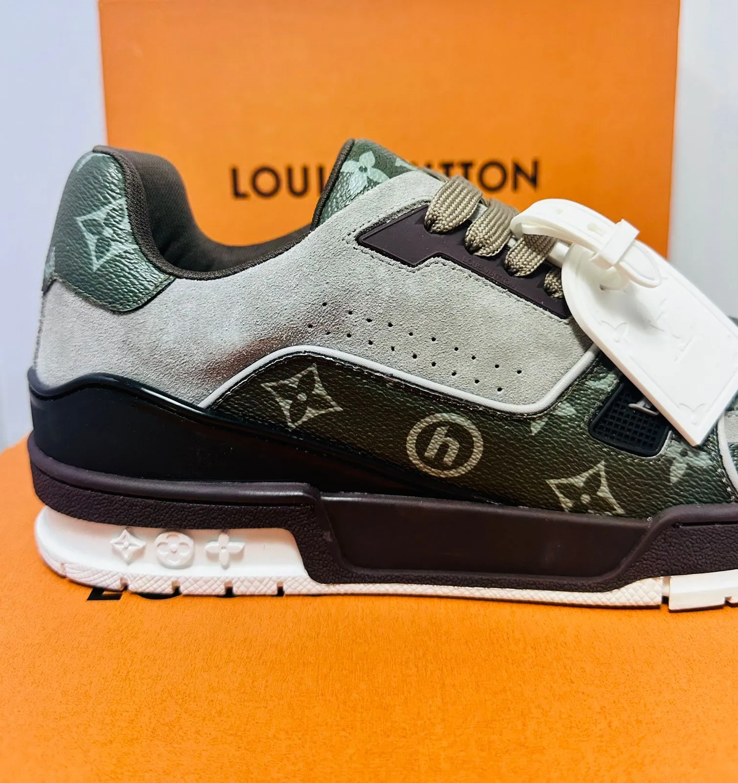 PREMIUM QUALITY TRAINER SNEAKERS FOR MEN