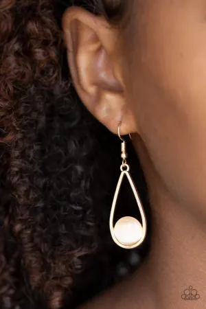 "Over the Moon" Gold Metal Oval & Round Peachy Cats Eye Dangle Earrings