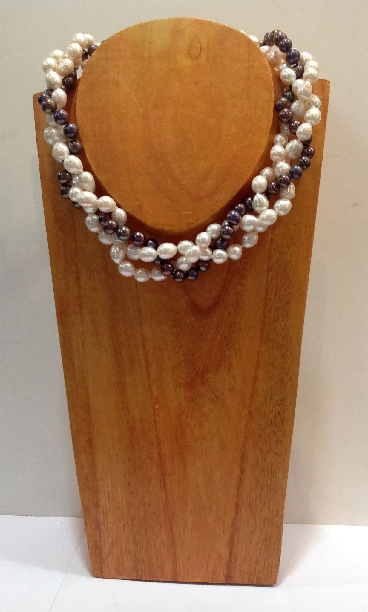 "Twisted" Freshwater Pearl Necklace