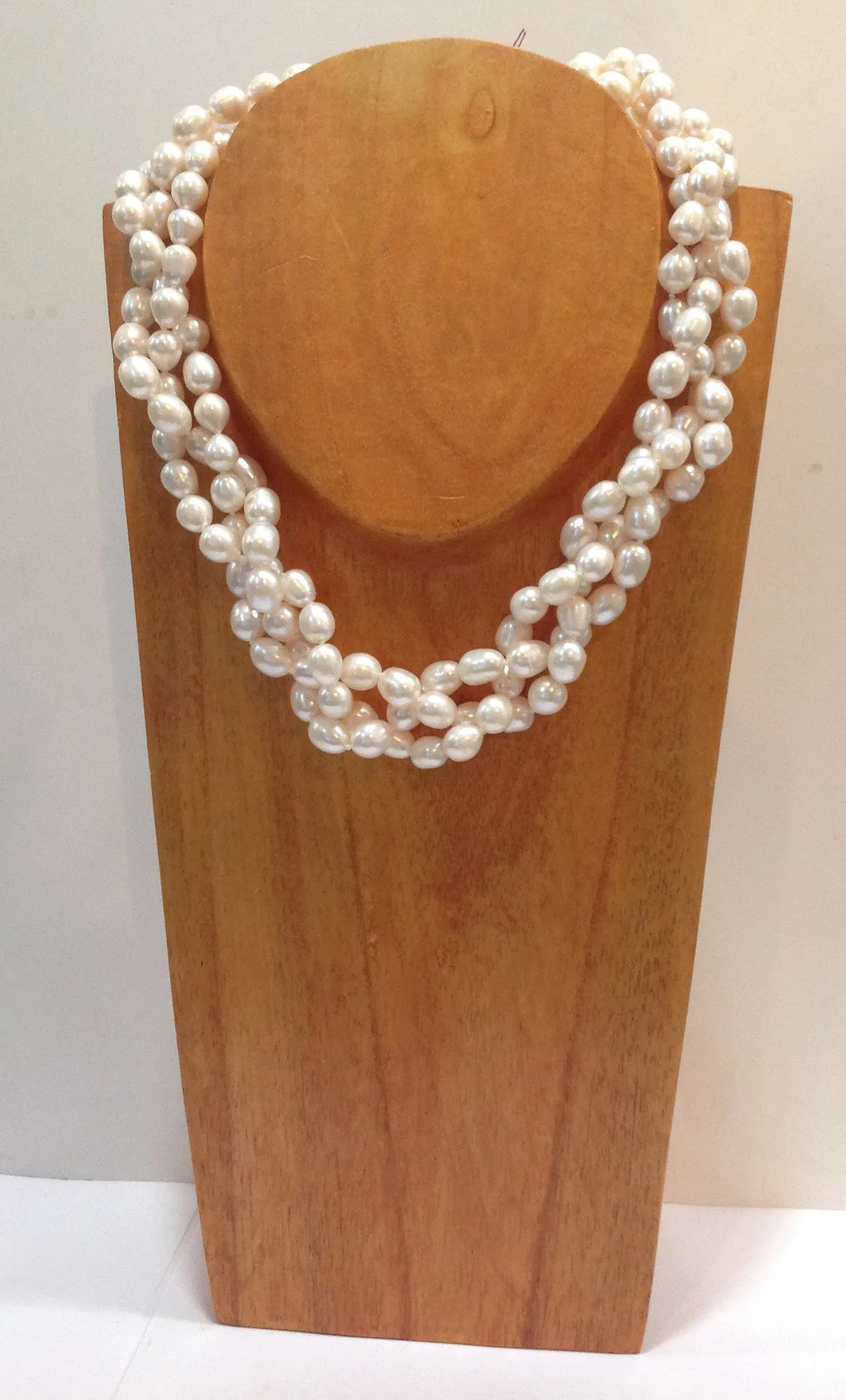 "Twisted" Freshwater Pearl Necklace