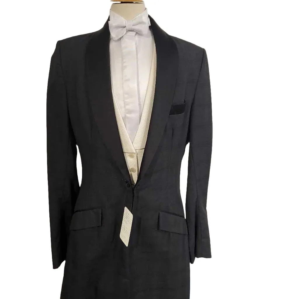 R.J. Becht, Ladies Gray Formal