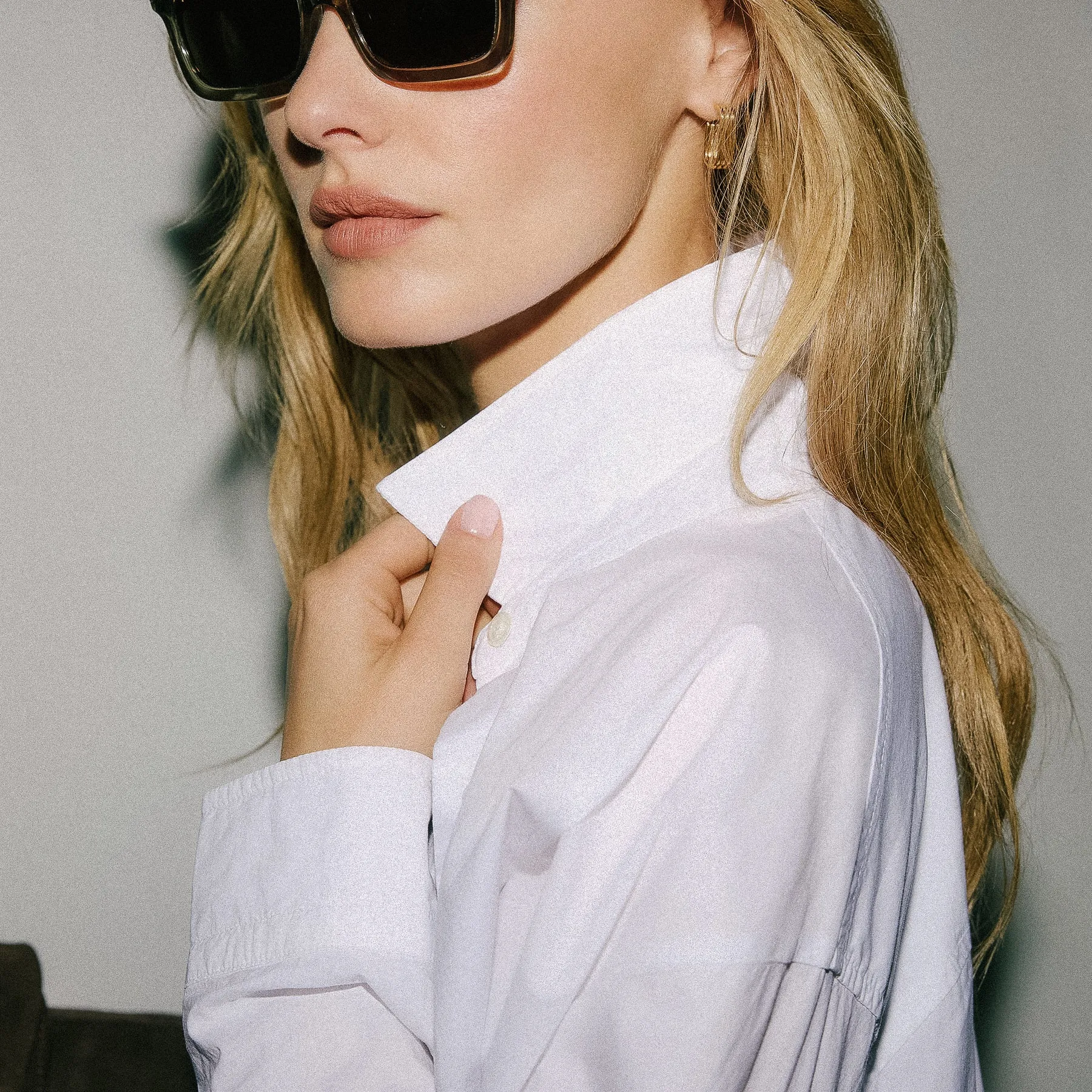 Stretch Poplin Button Up - White