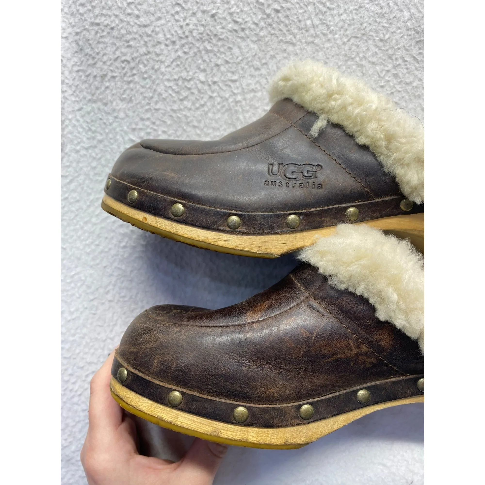 UGG Australia Womens Sheepskin-Lined Leather Clogs #5845