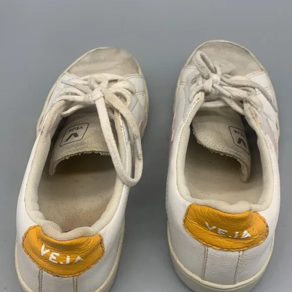 VEJA WOMENS CAMPO CLASSIC TRAINERS IN EXTRA WHITE SUN SIZE 3
