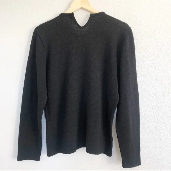 Vintage 90s Black Sweater w Floral Basket Design
