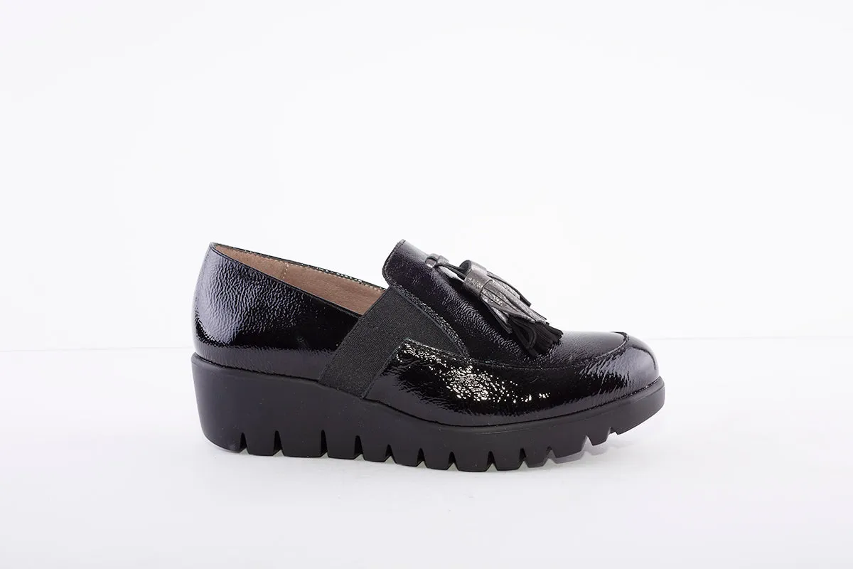 WONDERS - C-33254 WEDGE SLIP-ON TASSEL SHOE - BLACK PATENT